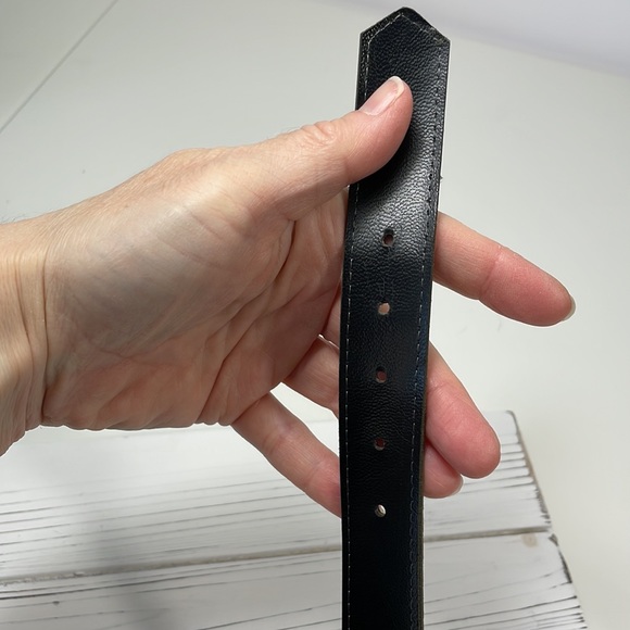 Simon Chang green suede leather belt, Size 30, Small - Picture 5 of 6